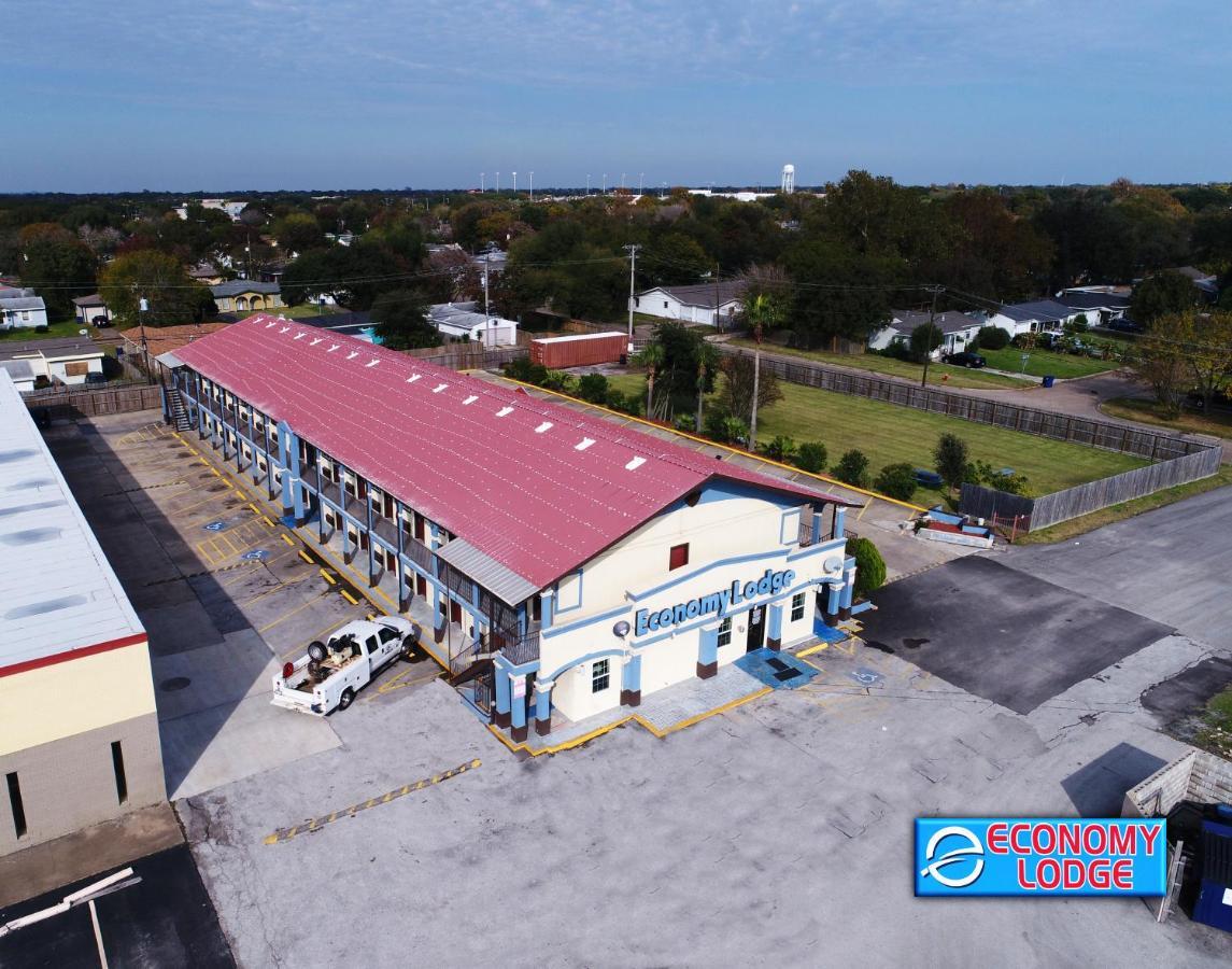 Economy Lodge Texas City Refinery Экстерьер фото