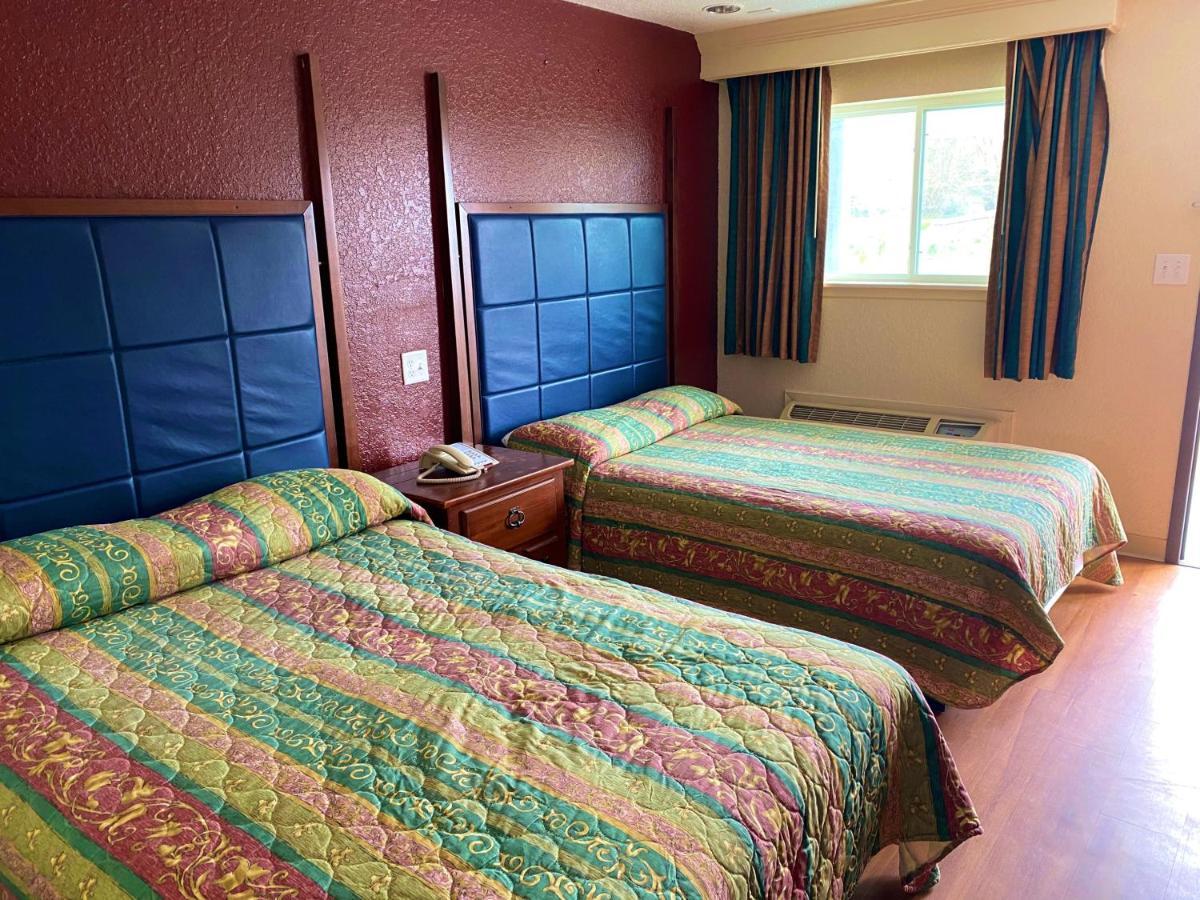 Economy Lodge Texas City Refinery Экстерьер фото