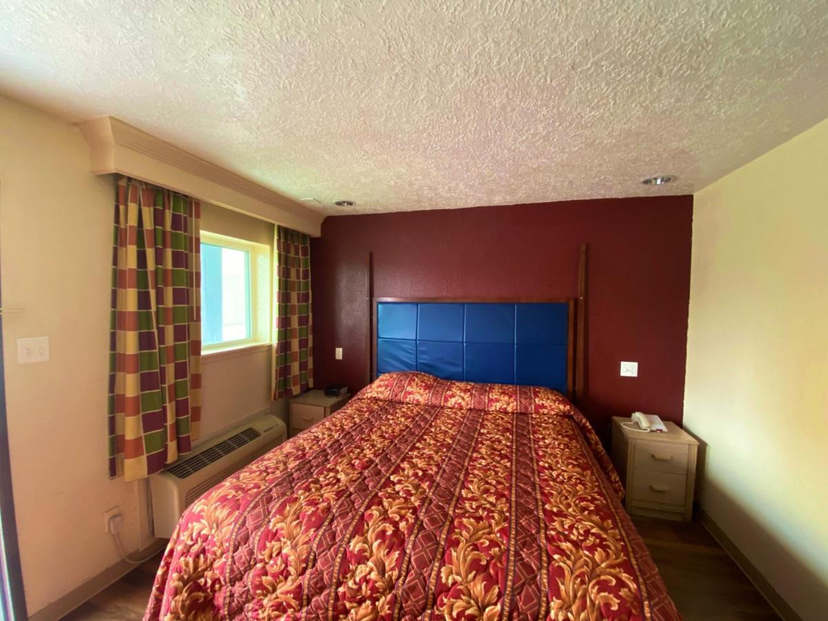 Economy Lodge Texas City Refinery Экстерьер фото